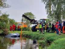 Einsatz_34_2021_BergungPKWWeiher_9